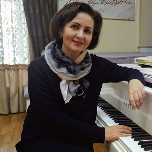 Елена Котелевская - преподаватель фортепиано